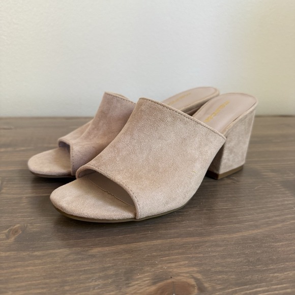 Maurice's Womens 7 Tan  Justine Faux Suede Peep Toe Block‎ Heel Sandals Shoes - Picture 1 of 9